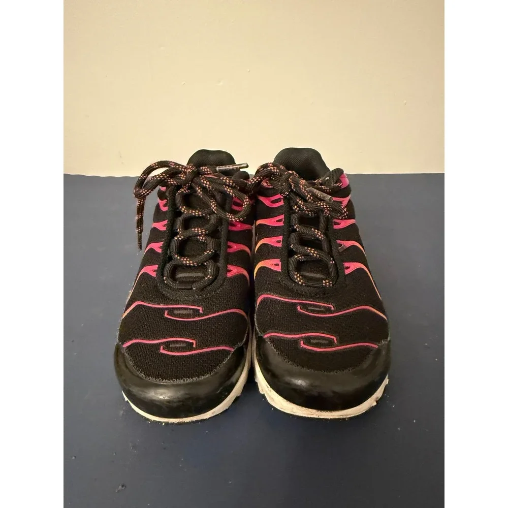 Girls Nike‎ Air sneakers
